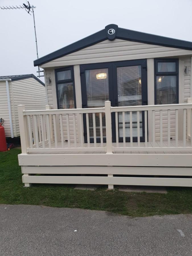 Apartamento Swift Burgundy Prestatyn Exterior foto