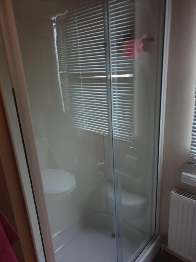 Apartamento Swift Burgundy Prestatyn Exterior foto